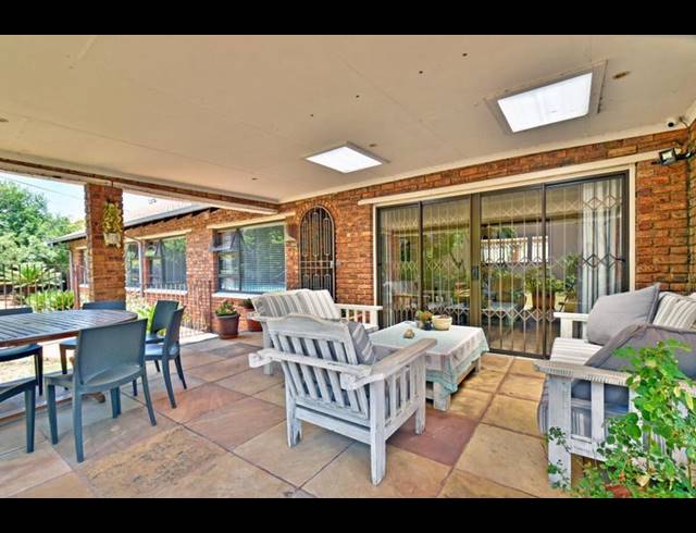 4 BEDROOM HOUSE FOR SALE IN MULBARTON